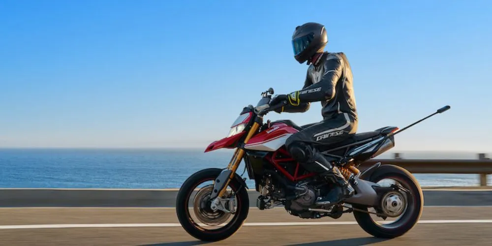 Ini dia Gear yang Wajib Kamu Punya Sebagai Motovloger Pengguna Insta360!!!