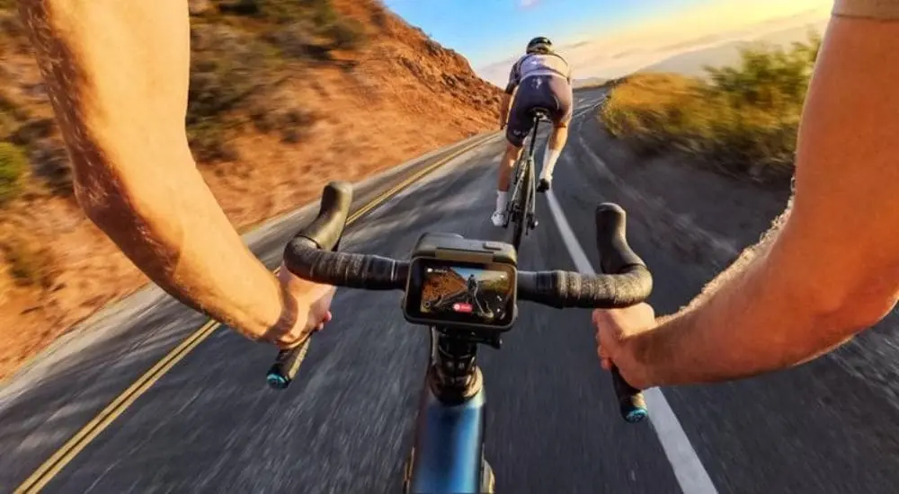 Memaksimalkan Pengalaman Bersepeda Anda dengan Insta360 dan komputer Sepeda GPS Coros